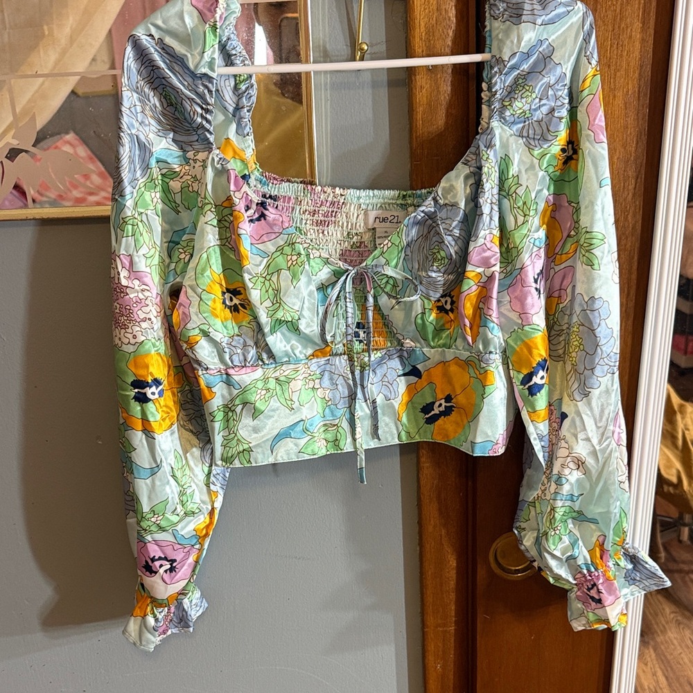 Rue21 Mint Floral Smocked Crop Top with Puff Sleeves